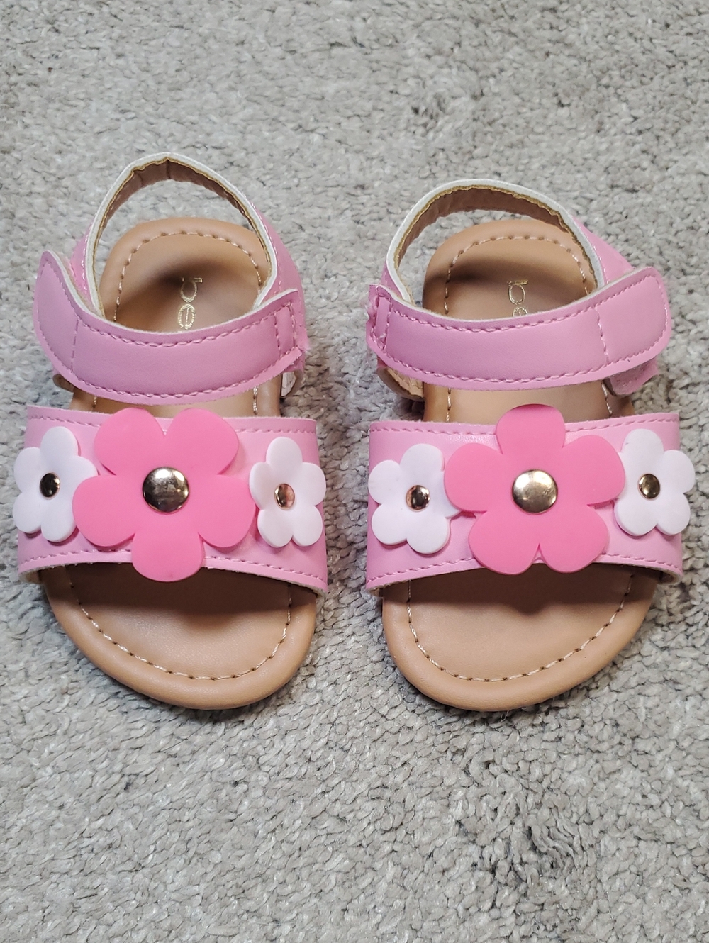 bebe baby Pink Floral Toddler Sandals with Decorative Flowers. Size 5